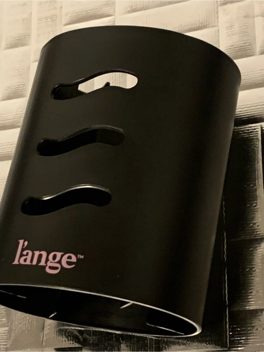 L'ange Hair Le Volume 2-in-1 Box, 60MM Brush Cover, Cleaning Tool READ